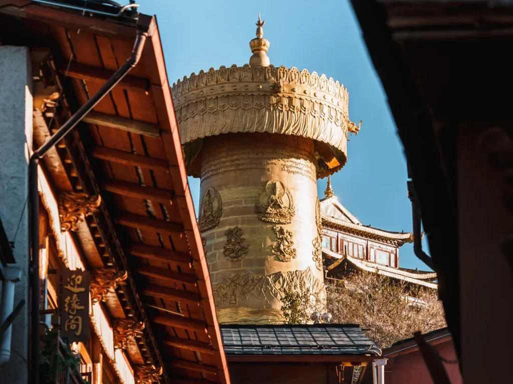 Dukezong Ancient City Prayer Wheel Dukezong Ancient City Prayer Wheel
